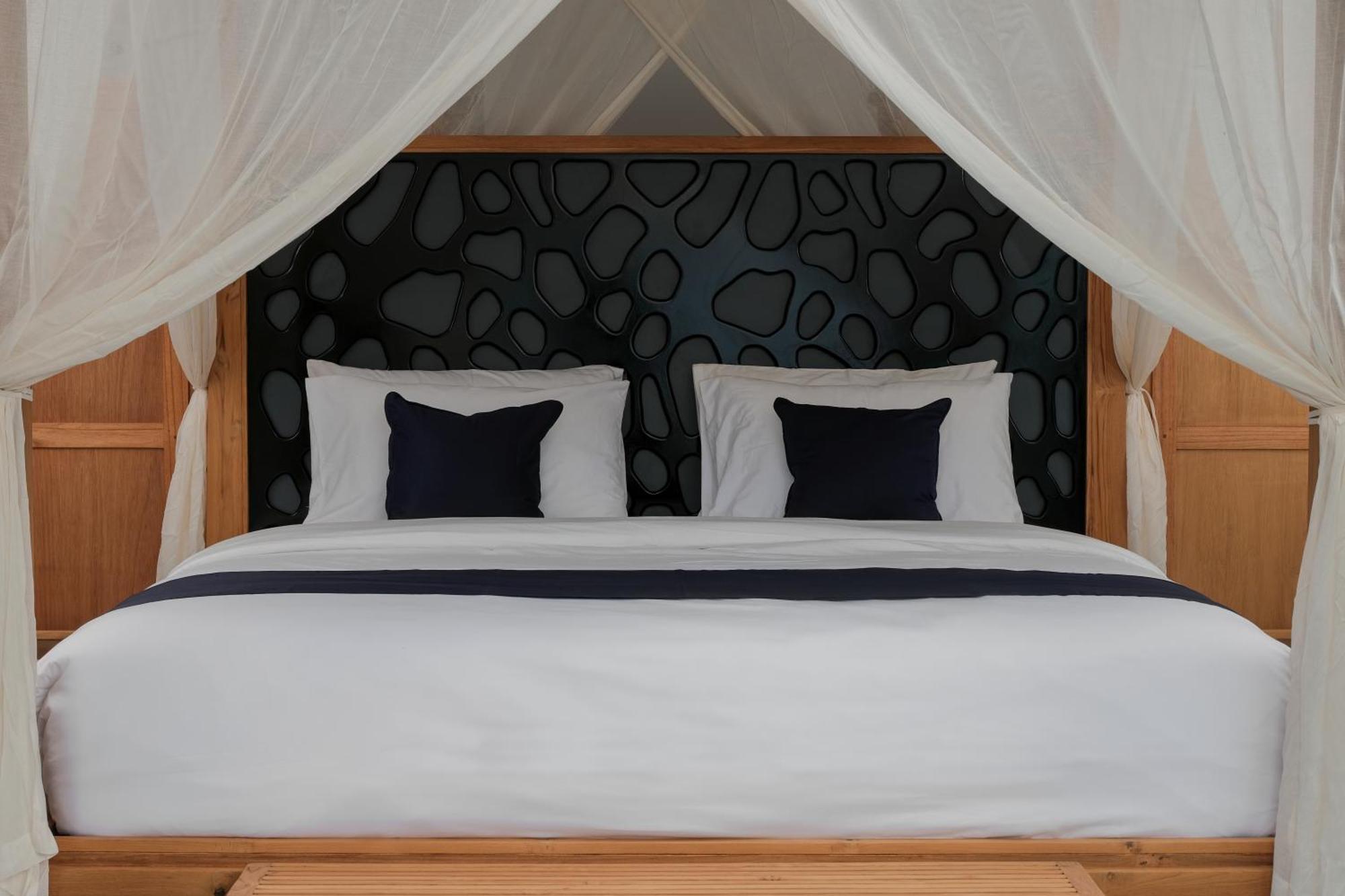 Tropik Resort Lombok セロング・ベラナク エクステリア 写真