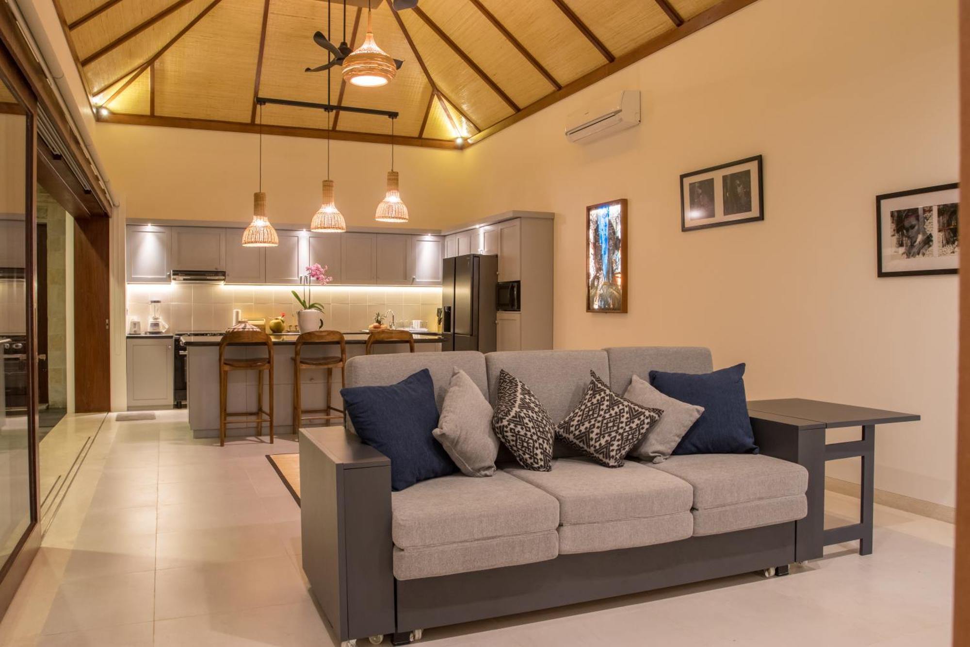 Tropik Resort Lombok セロング・ベラナク エクステリア 写真