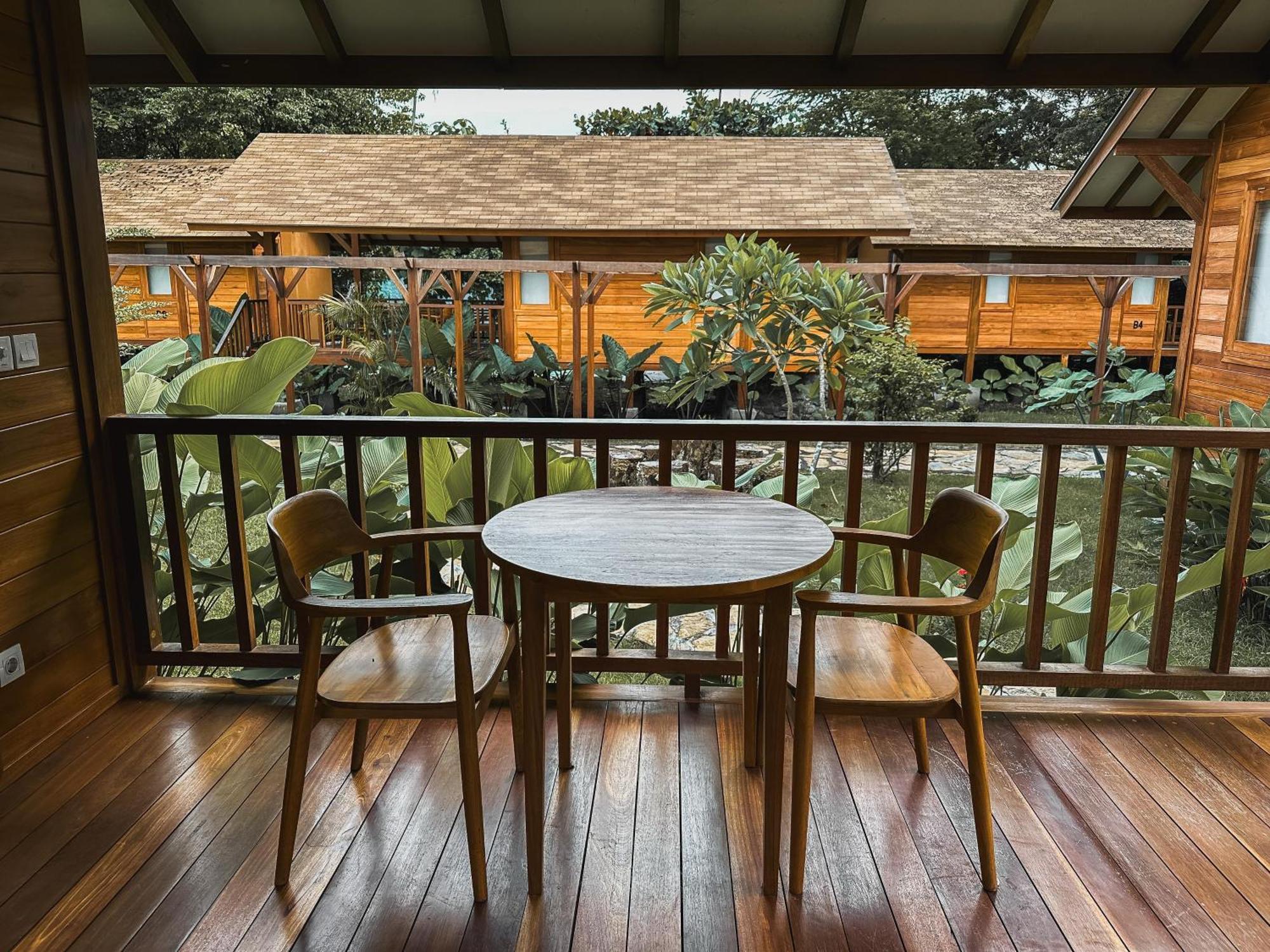 Tropik Resort Lombok セロング・ベラナク エクステリア 写真