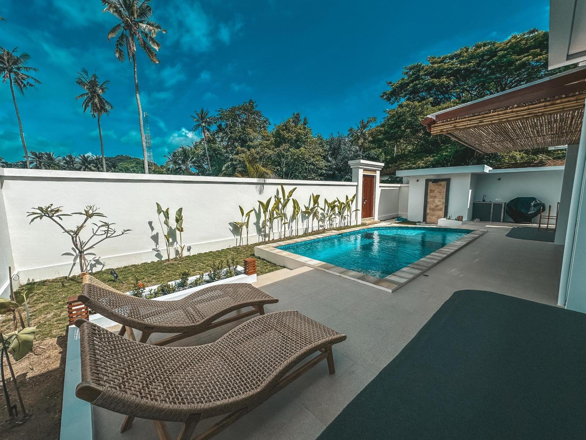 Tropik Resort Lombok セロング・ベラナク 部屋 写真