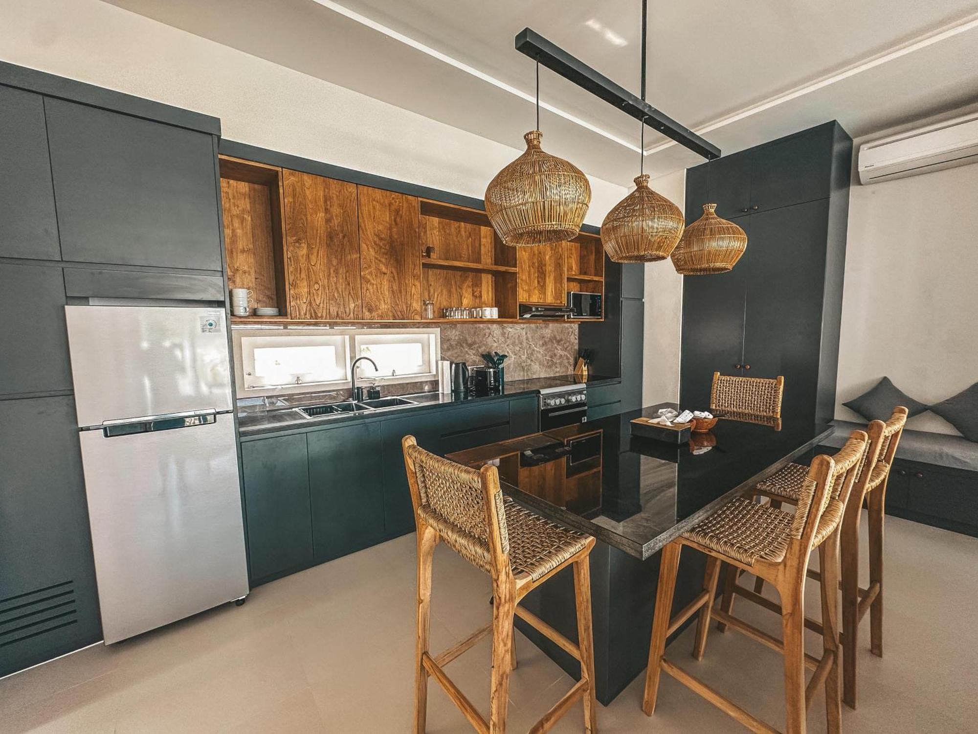 Tropik Resort Lombok セロング・ベラナク 部屋 写真